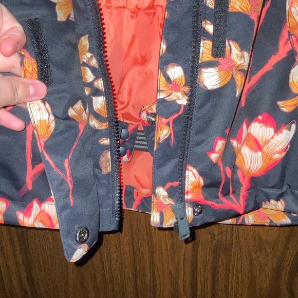 Roxy Women's Floral Print Ski Jacket - Picture 11 of 12